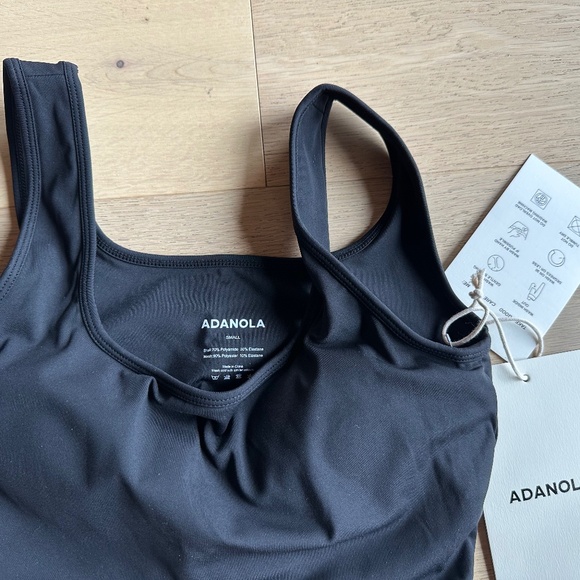 Ultimate Square Neck Bra - Black Small - Picture 4 of 5